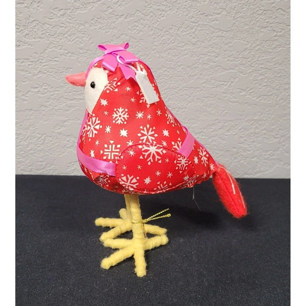 Featherly Friends Bird Dressed As Present Bow 2022